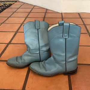 Vintage women’s cowboy boots leather